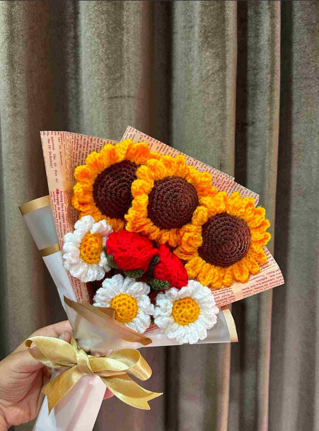 Jumbo Sunflower Rose Daisy Bouquet